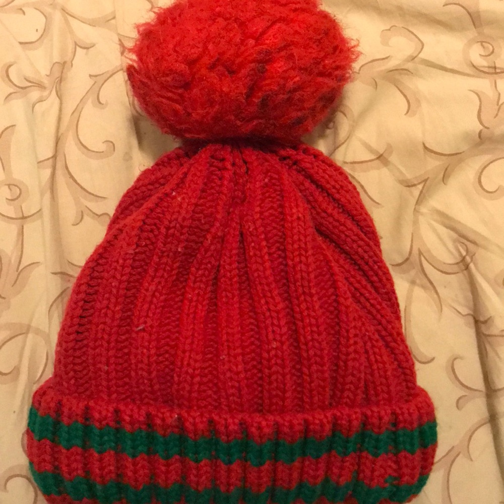 This is a winter hat it’s a smoker rain hat